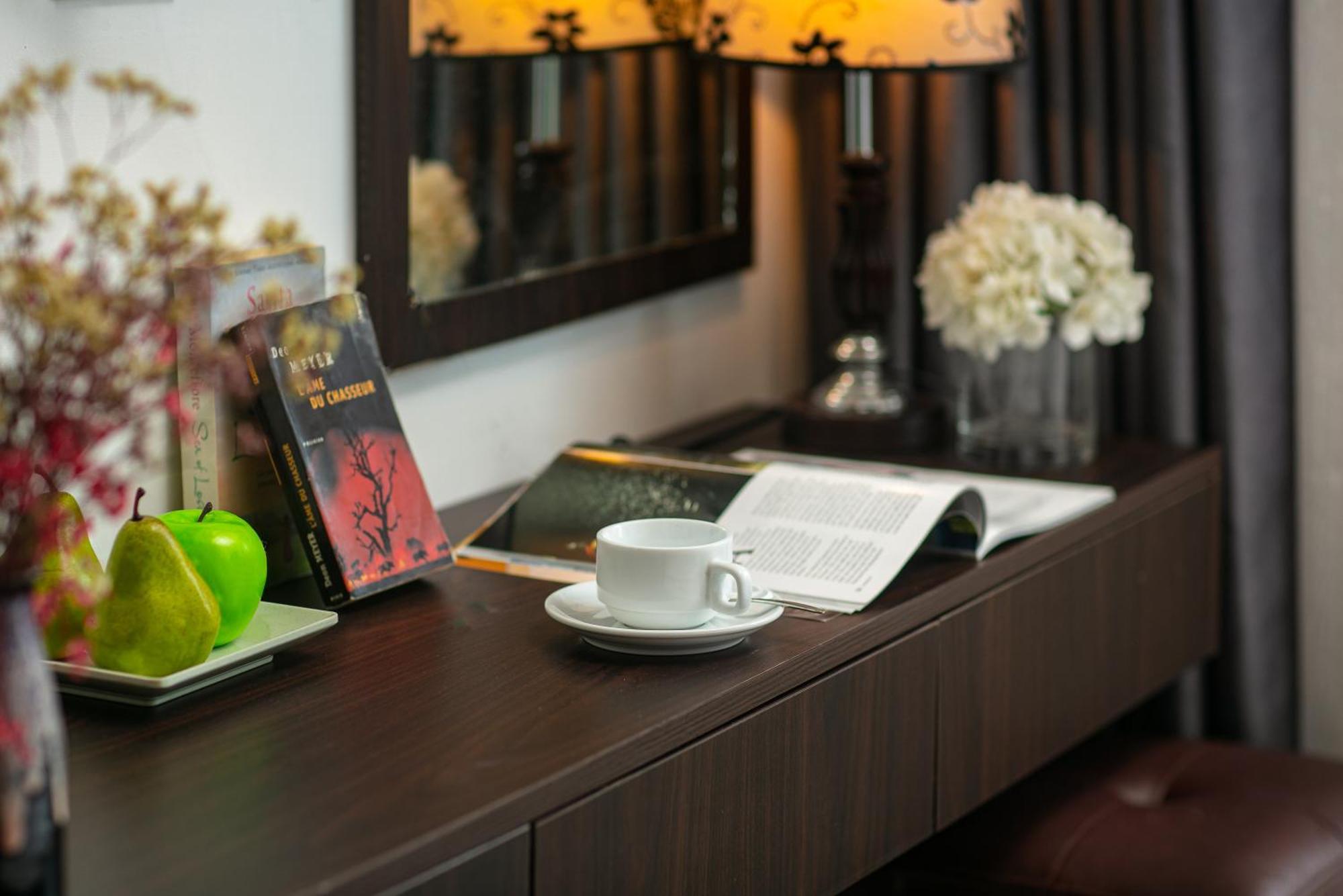Dream Hotel