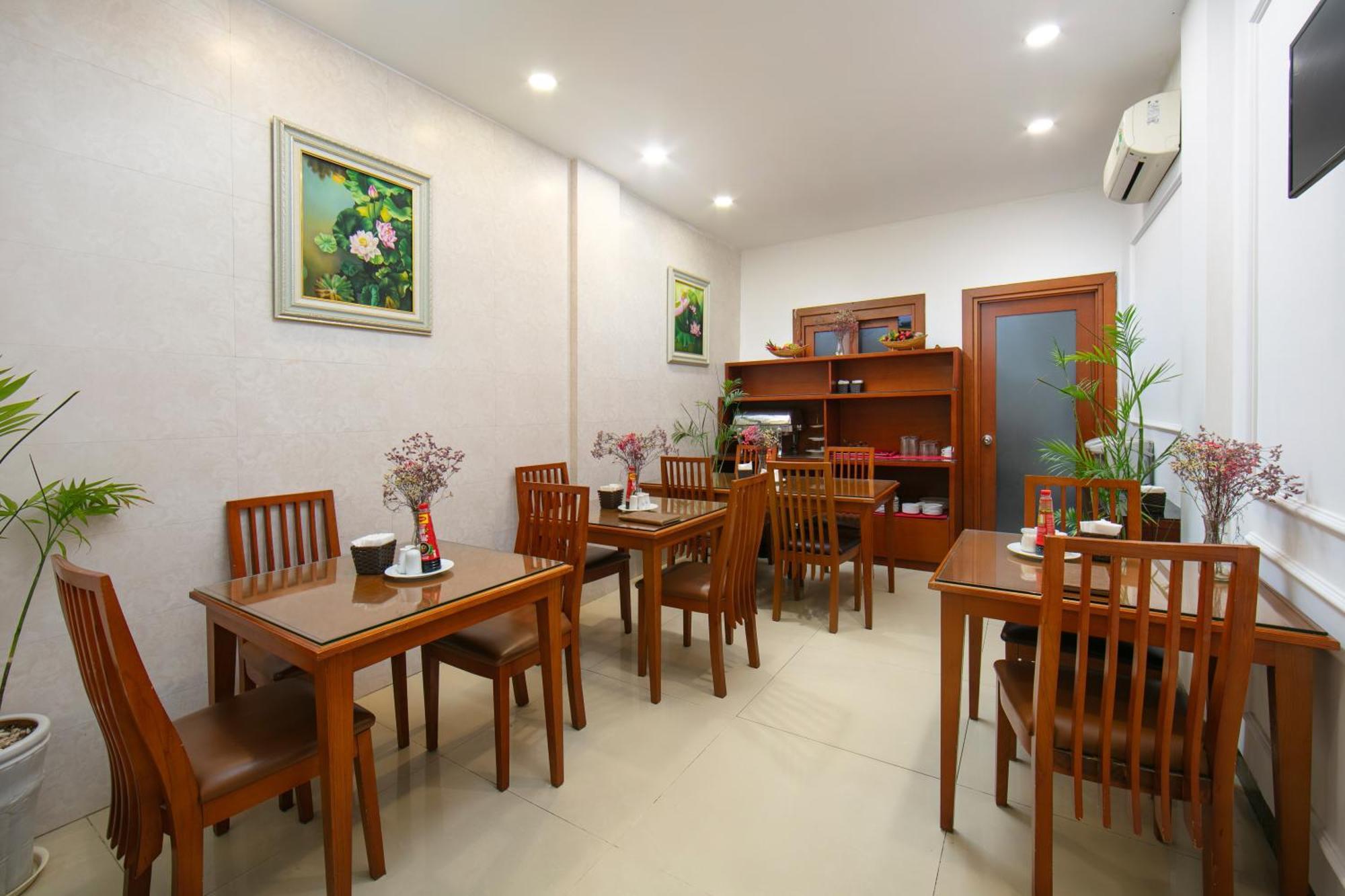 Dream Hotel 3*