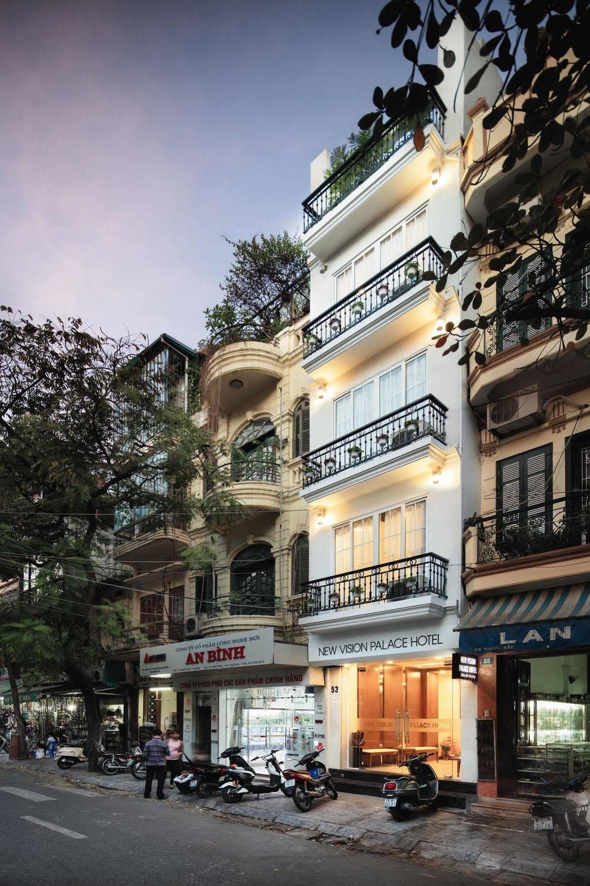 Dream Hotel 3*